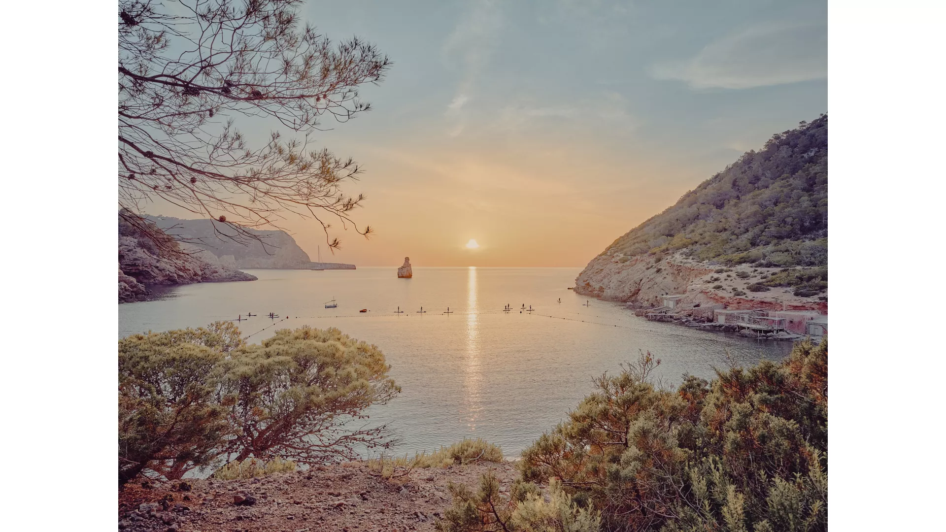 An Extended Journey of Sunlit Discovery & Timeless Wonder