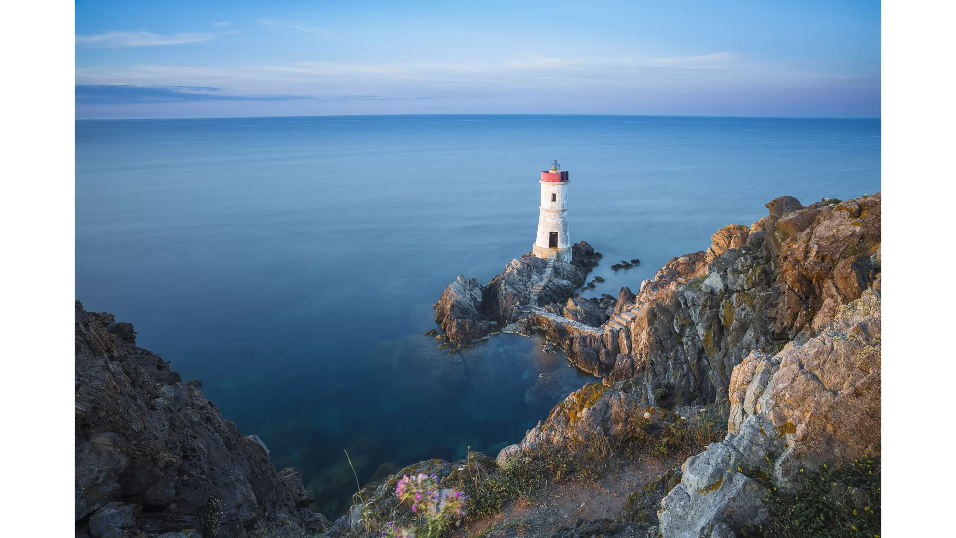 AN EXTENDED JOURNEY FROM RIVIERA HIDEAWAYS TO SARDINIAN SUNSETS
