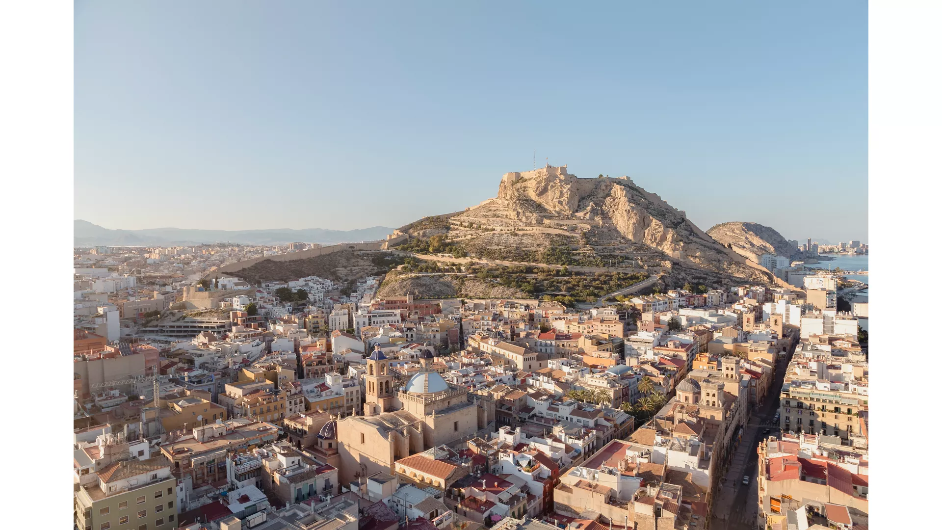 A Grand Journey of Colourful Moroccan Shores & Idyllic Caribbean Scenery