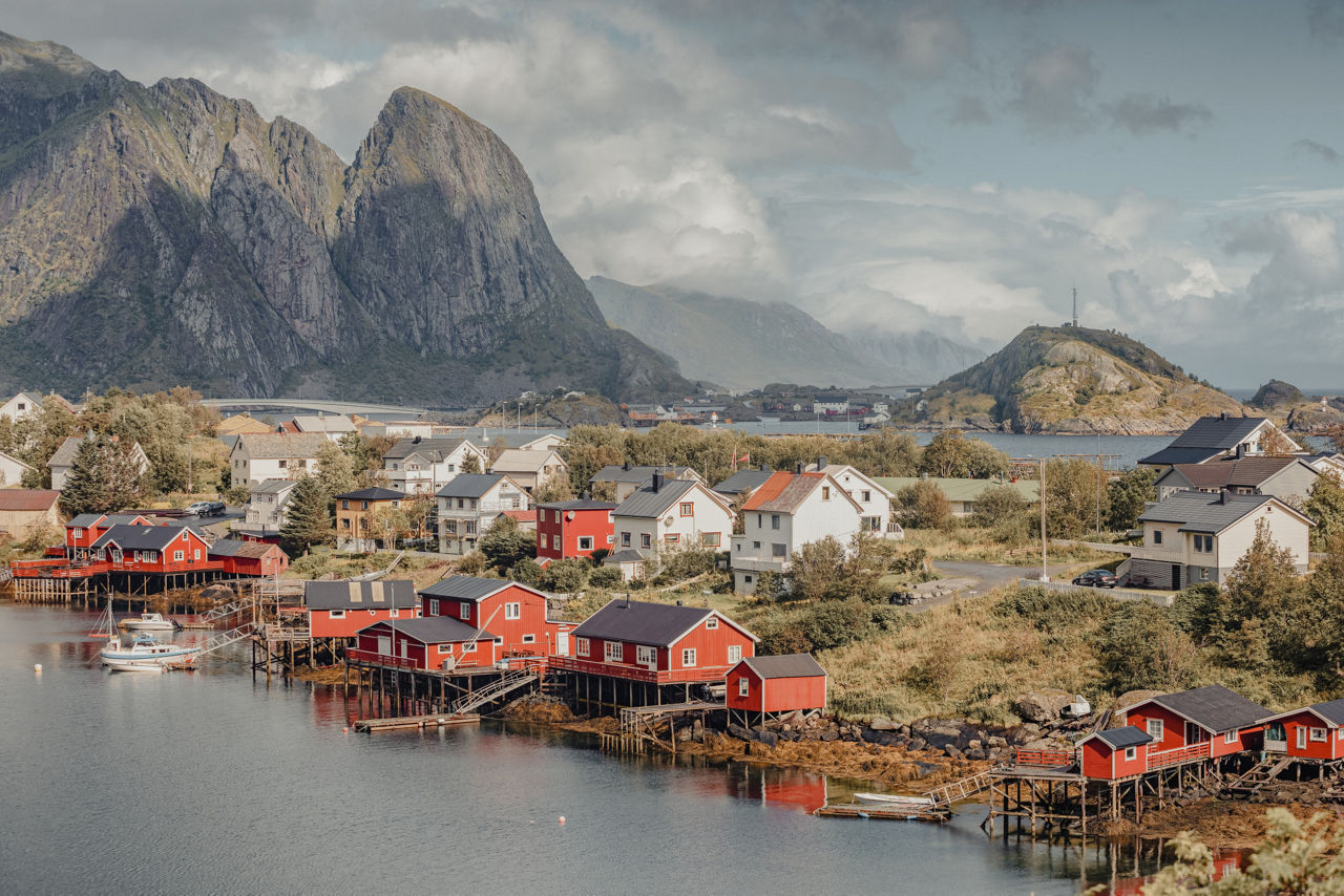 Plavba kouzlem norských fjordů a majestátních Lofotů