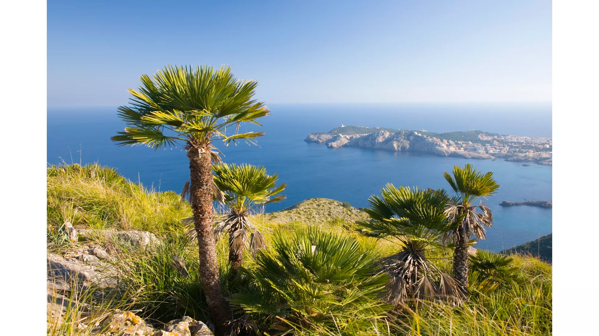 A JOURNEY OF TREASURED SECRETS & CHIC PROMENADES