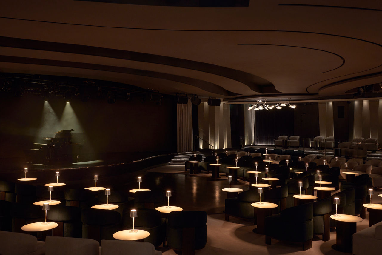 Lounge an Bord der EXPLORA II