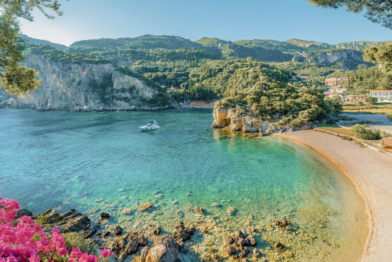Cesta od časem zkoušeného kouzla k nádhernému pobřeží