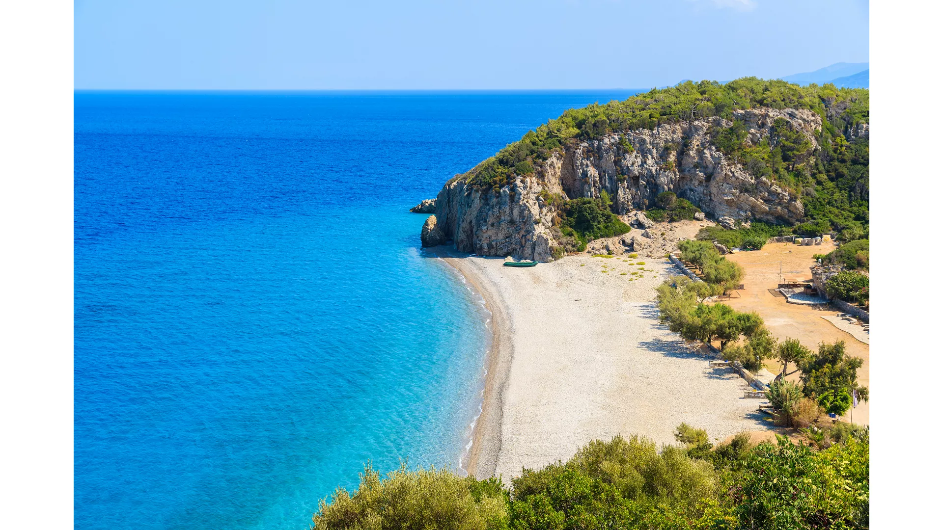 AN EXTENDED JOURNEY THROUGH SPARKLING WATERS TO HISTORIC ISLANDS AND ANCIENT SPLENDOUR