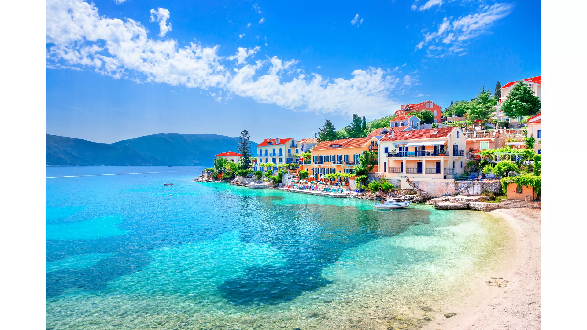 A JOURNEY FROM VENETIAN ELEGANCE TO STUNNING NATURE & TRANQUIL HARBOUR HUES