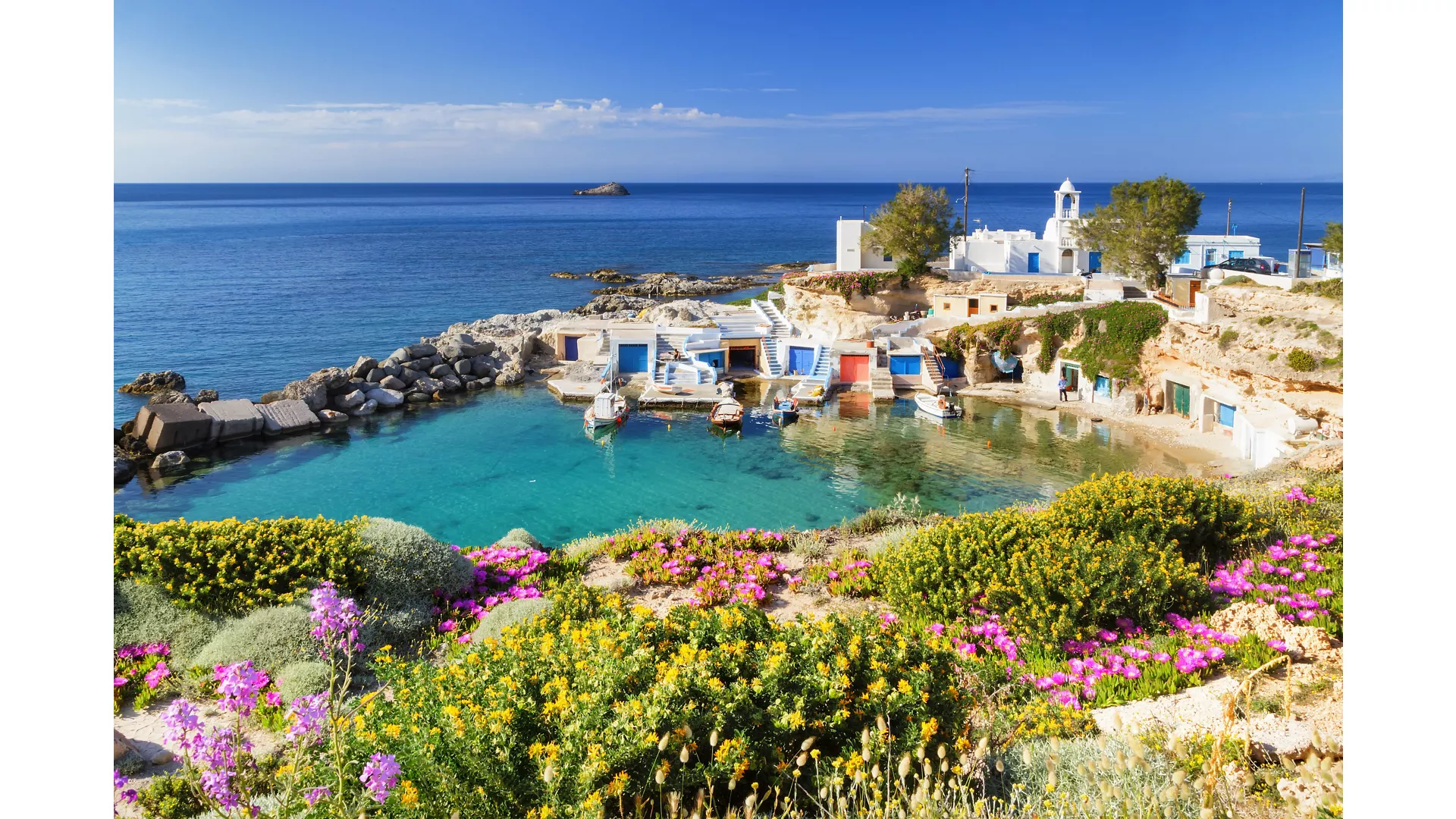 A JOURNEY OF COBALT BLUES, CALDERAS & AEGEAN ANCIENT WONDERS