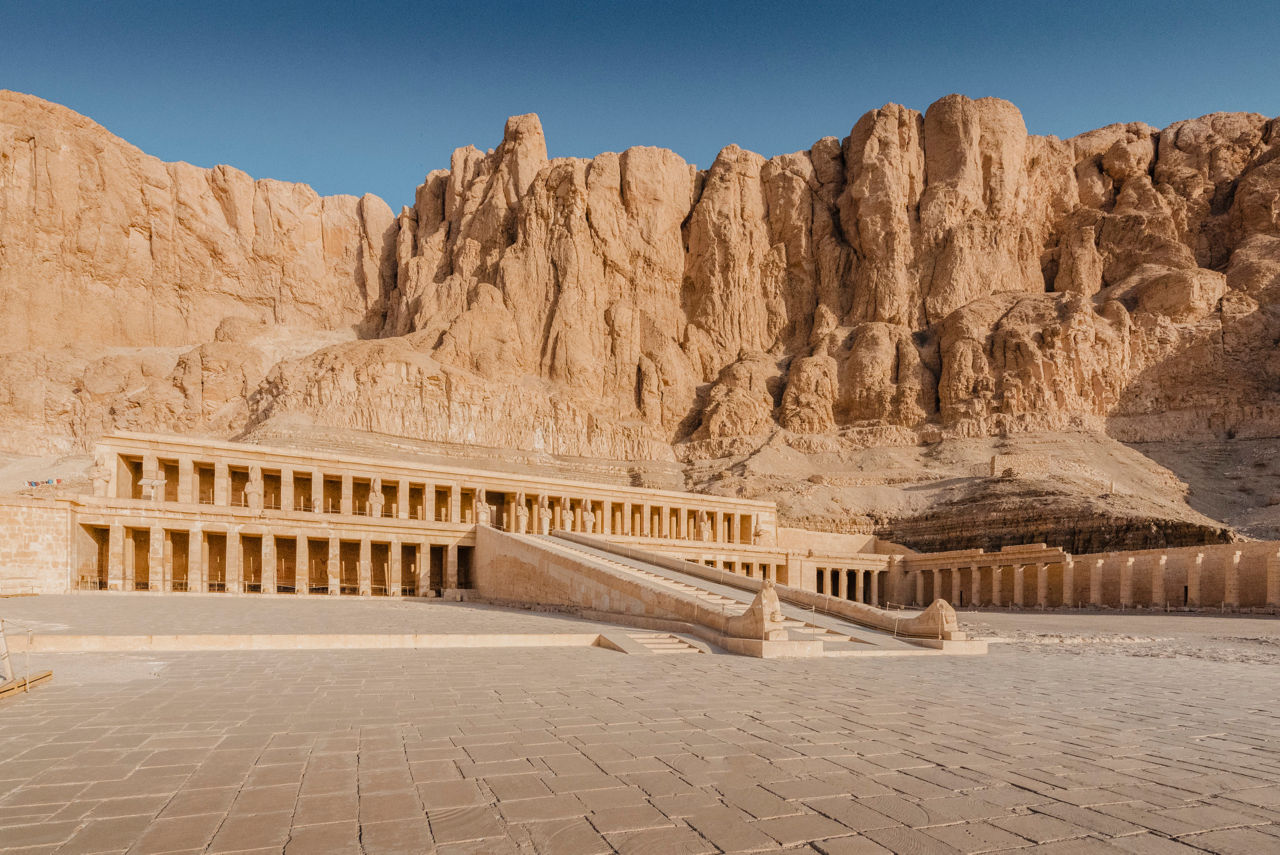 Cesta kouzelnými starověkými skvosty a fascinujícími arabskými krajinami