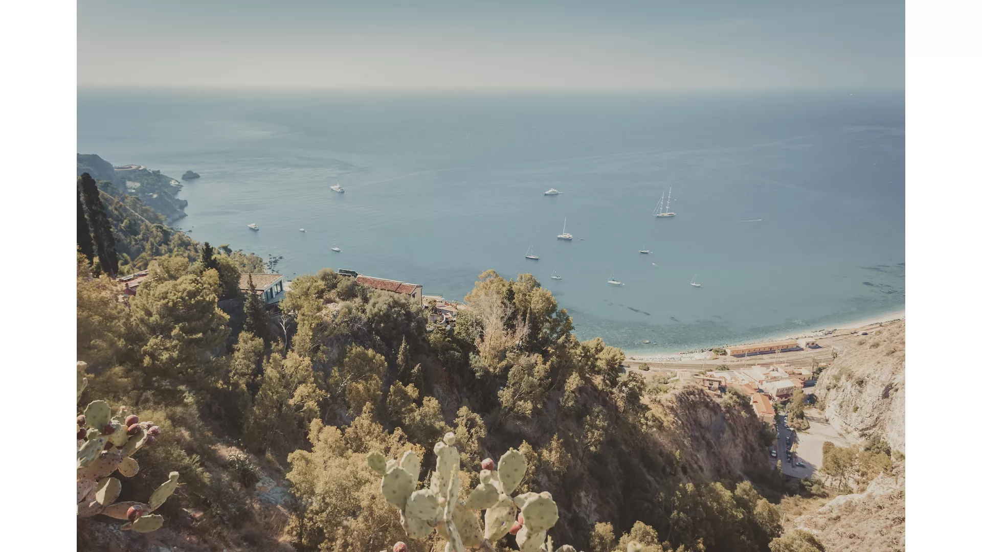 A JOURNEY OF HISTORIC SPLENDOUR & STUNNING LANDSCAPES
