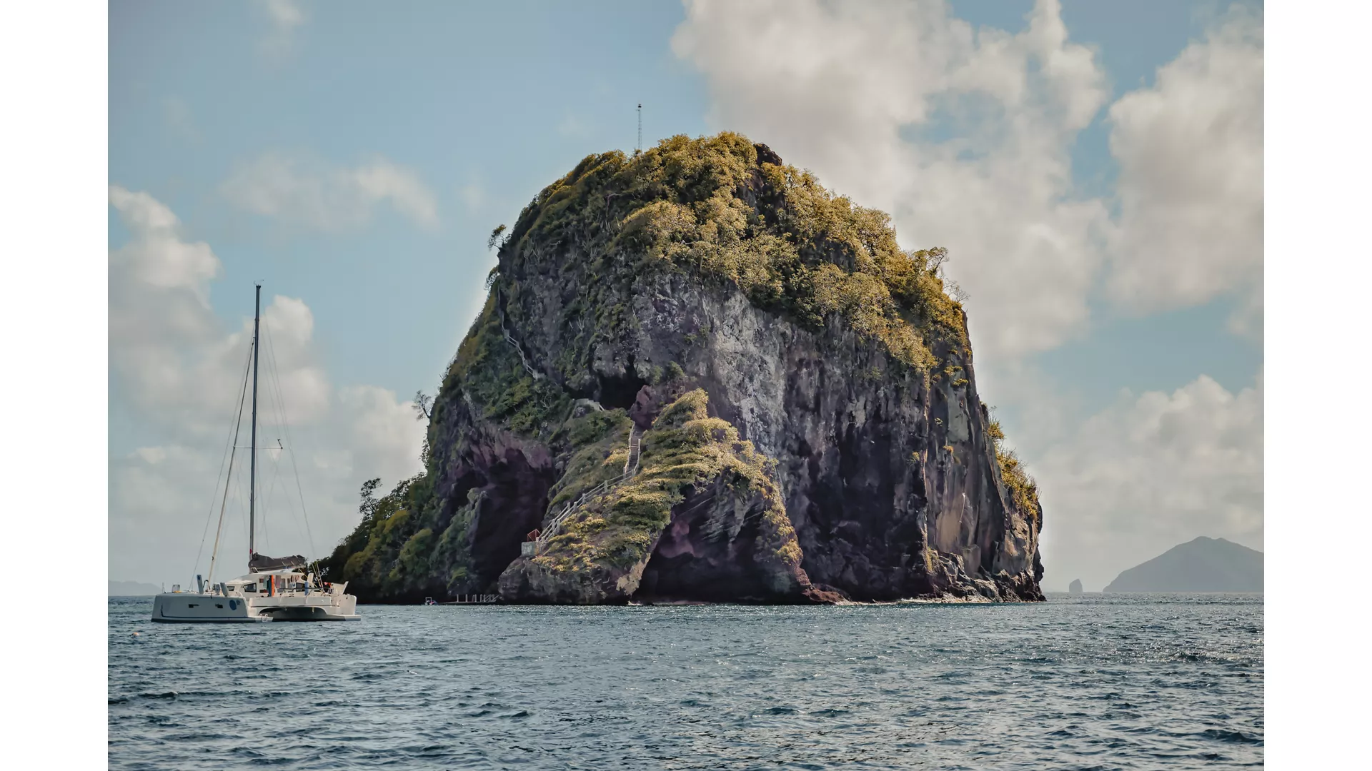 AN EXTENDED JOURNEY TO INTRIGUING MAYAN SECRETS & BALMY ISLAND BEAUTY