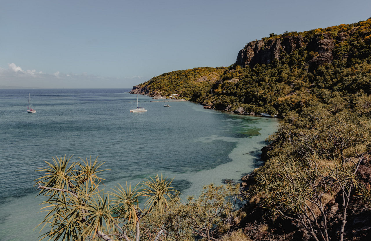 A Journey through Stunning Scenery & Charming Caribbean Culture