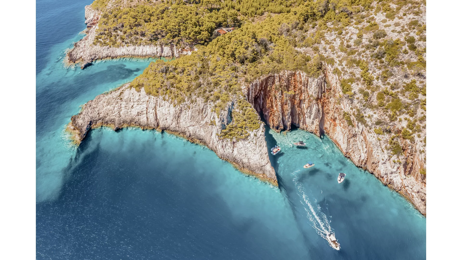 An Extended Journey of Captivating Coastlines & Historic Wonders