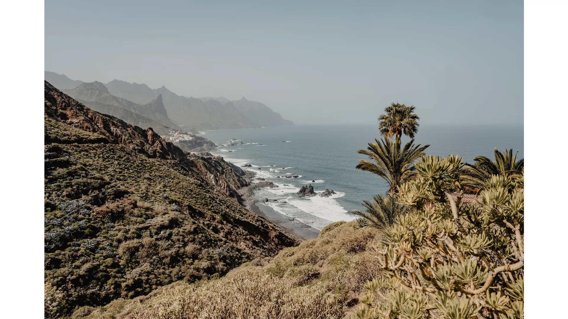 A Journey from Painted Streets to Sculpted Shores