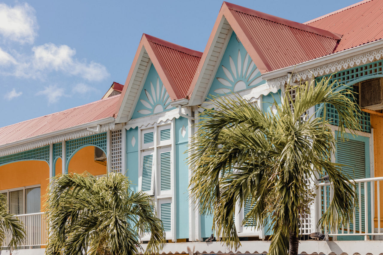 Plavba skrze historické skvosty a idylické pobřeží