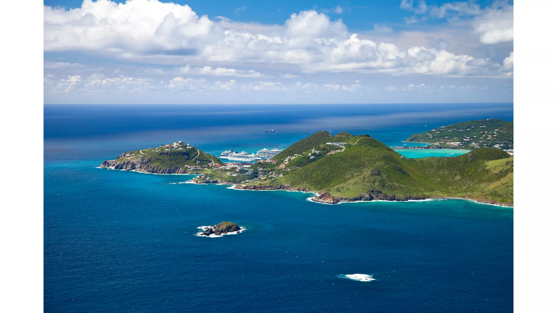 A JOURNEY TO ANTILLEAN ISLES AND SUBLIME SUNSETS