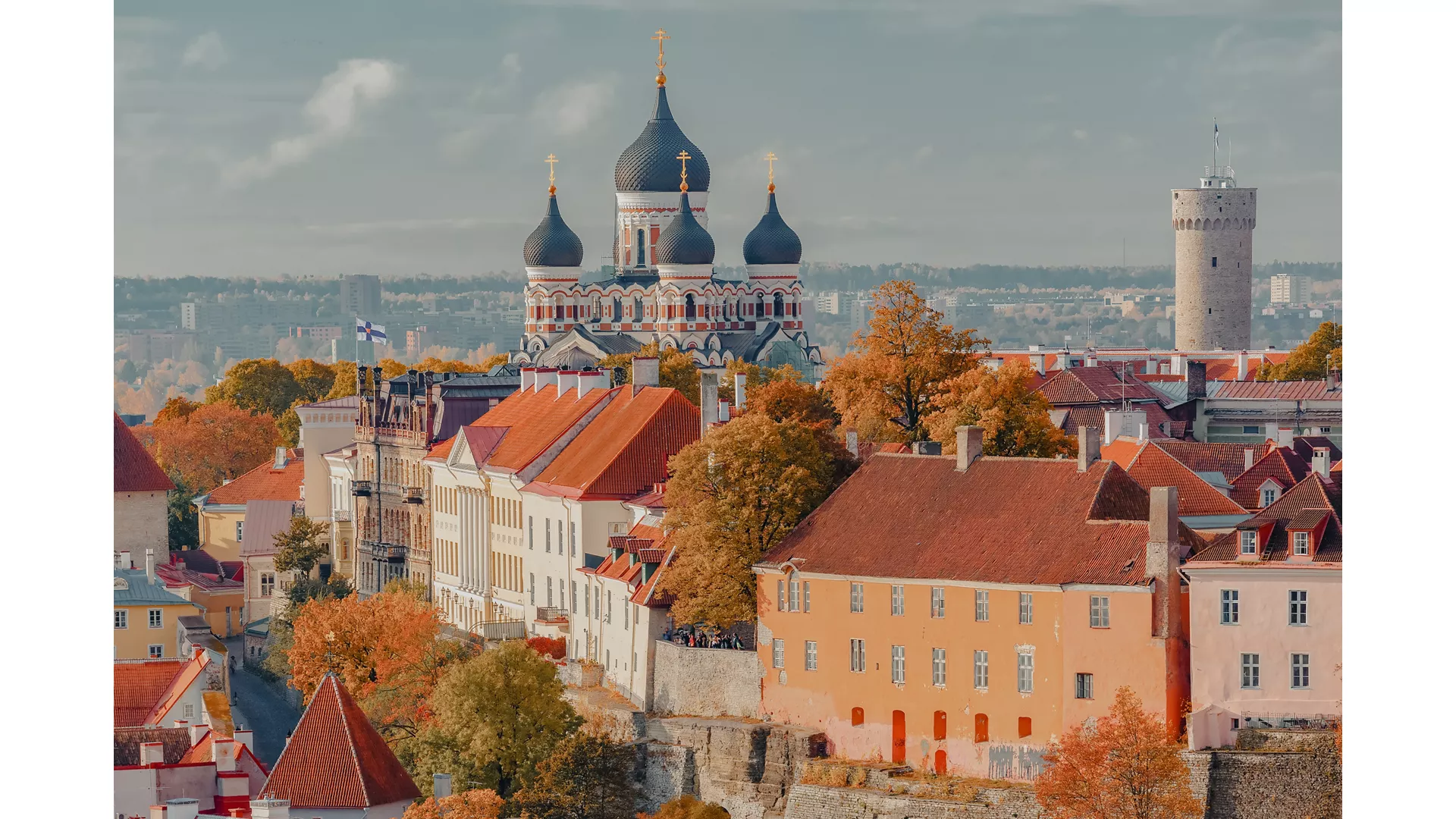 An Extended Journey from Fjordlands to Storied Cities