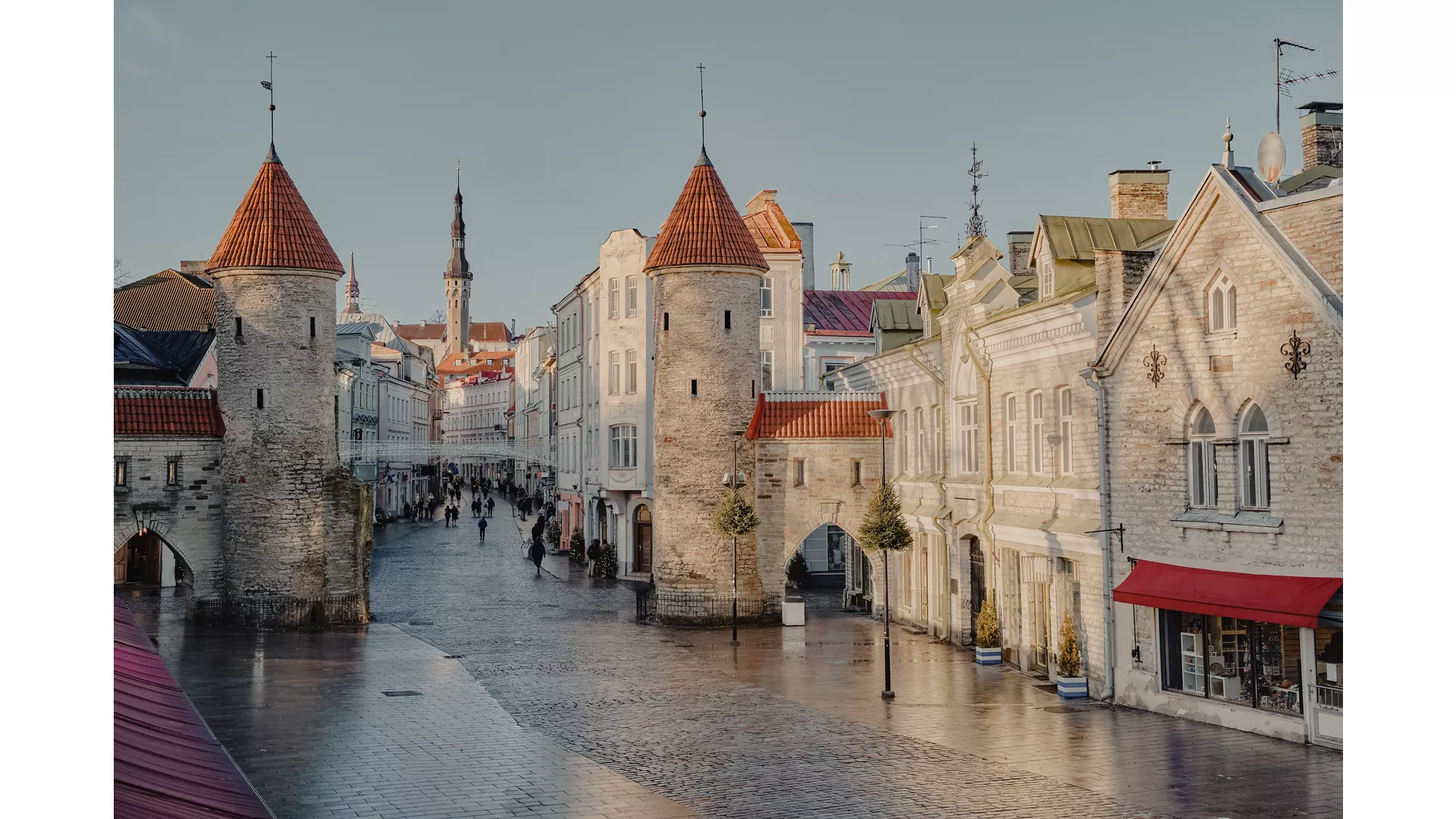An Extended Journey from Northern Spirit to Cultural Riches & Artistic Marvels